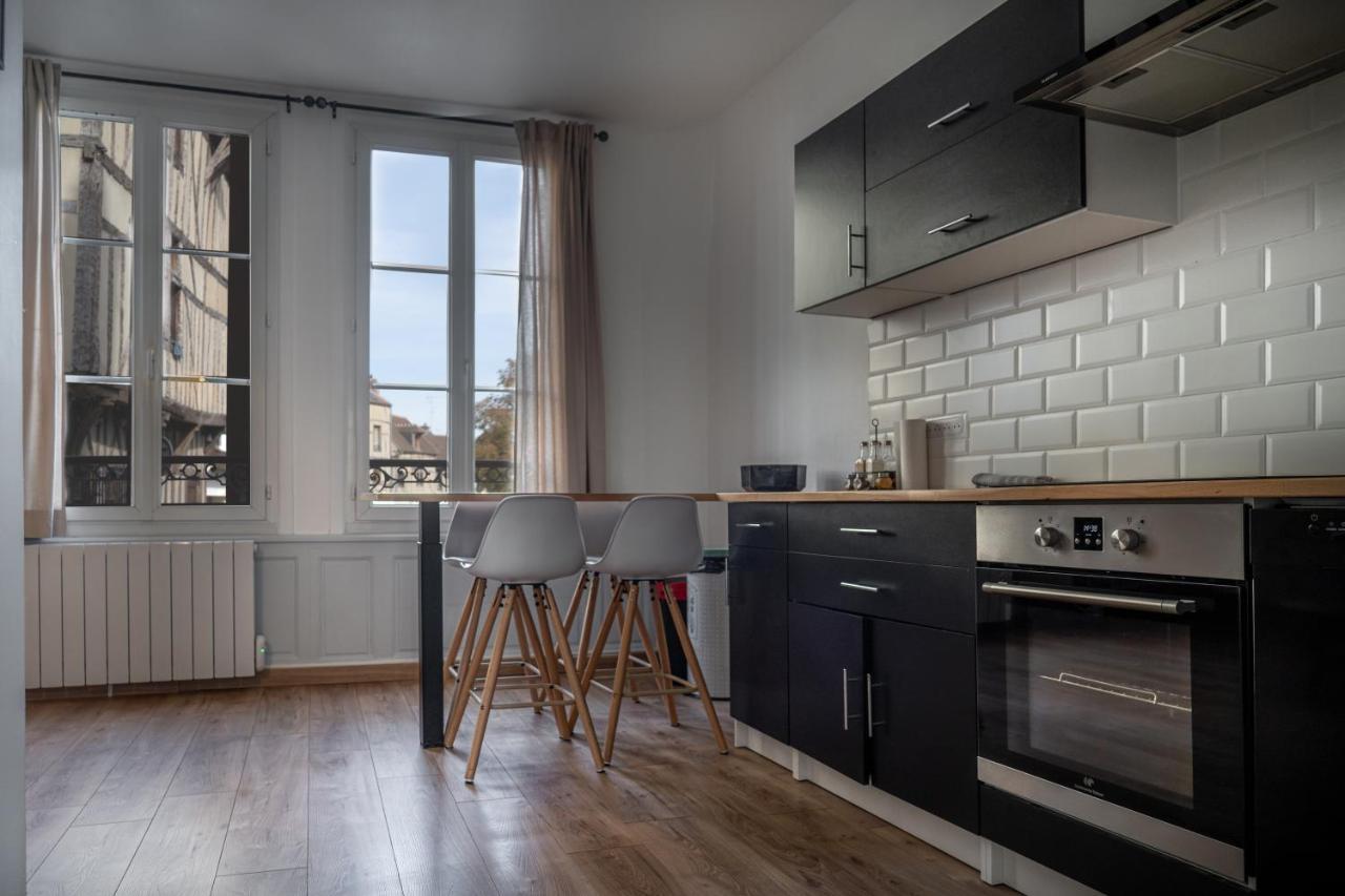 Le Petit Bouchon De Troyes Classe 3 Etoiles ภายนอก รูปภาพ