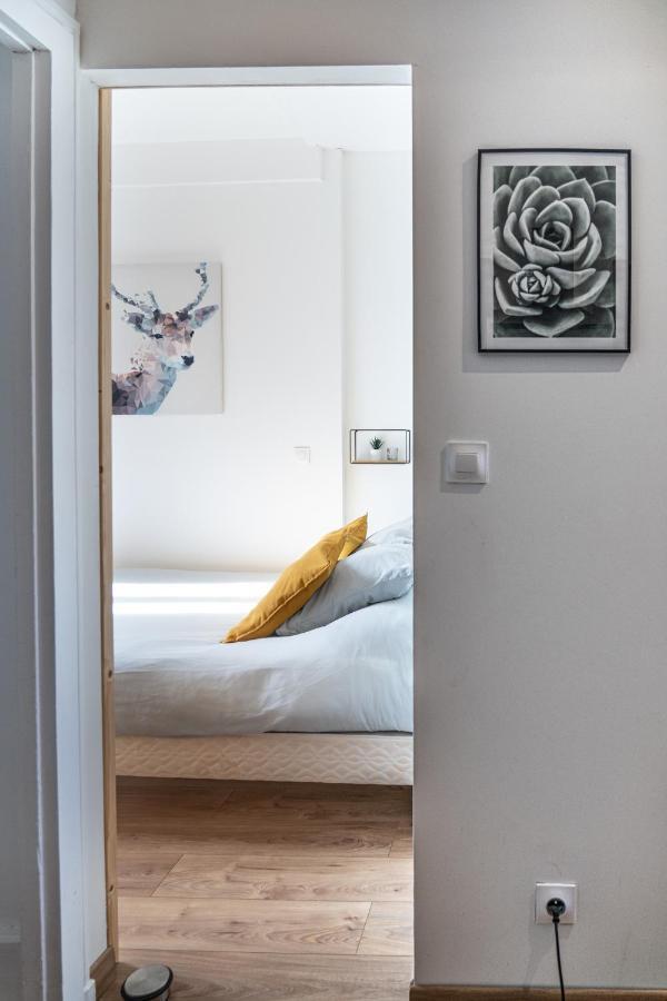 Le Petit Bouchon De Troyes Classe 3 Etoiles ภายนอก รูปภาพ