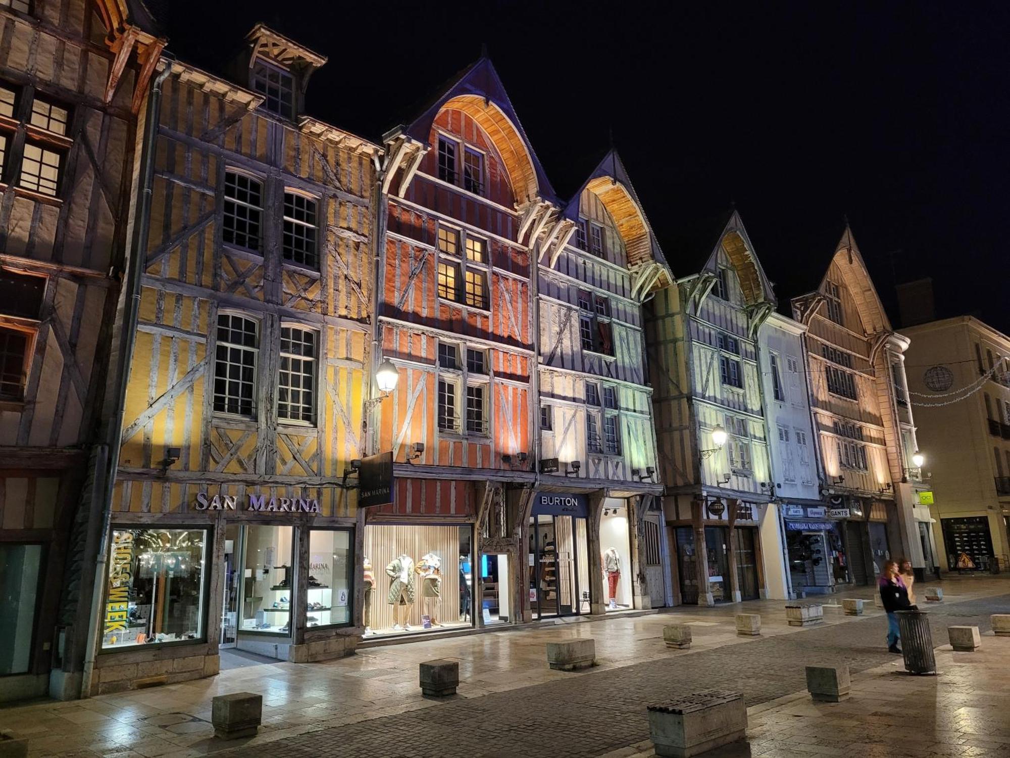 Le Petit Bouchon De Troyes Classe 3 Etoiles ภายนอก รูปภาพ